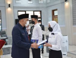 Bupati Tangerang Serahkan Puluhan SK PNS Bidang Keuangan dan Pajak