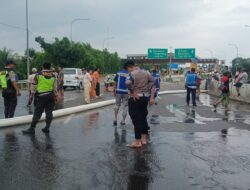 Banjir di Tol Bitung, Ratusan Warga Desa Kadu Curug Terisolir