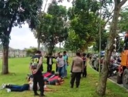 Tarik Mobil Truk Fuso Telat Bayar, 10 Debt Kolektor di Citra Raya Diamankan Polisi