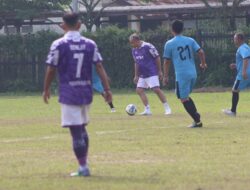 Rayakan Hari Buruh, Forkopimda dan Pejabat Daerah Main Bola Lawan Buruh