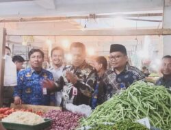 Jelang Nataru, Pj Bupati Tinjau Harga dan Ketersediaan Sembako di Pasar Tigaraksa