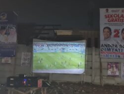 Dukung Timnas, Dewan Yakub Nobar Bersama Warga Panongan