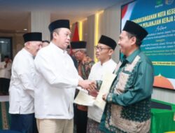 Terima Sertipikat dari Menteri Nusron, Perwakilan dari Pesantren Al Yasmin: Dukung Santri Jadi Entrepreneur
