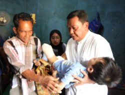 Jenguk Korban Kecelakaan, Bupati Berikan Dukungan Moril Bagi Keluarga FM