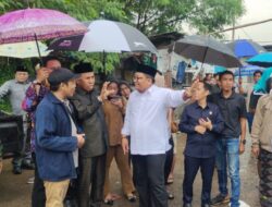 Disidak DPRD, Perumda NKR Ajak PKL Pasar Sentiong Berjualan Dengan Tertib