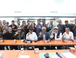 Duet Akhmad Munir dan Atal Depari Resmi Daftar Caketum dan Calon Ketua DK PWI Pusat 2025-2030