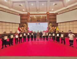 Serahkan Sertipikat di Bali, Menteri Nusron Ungkap Manfaat Sertipikasi Tanah untuk Perekonomian