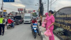 Polsek Tigaraksa dan Bhayangkari Bagikan Takjil, Perkuat Silaturahmi Lewat Program “Bakso Urat”