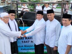 Sapi Kurban Presiden Prabowo Seberat 1,8 Ton Diserahkan Bupati Tangerang ke Panitia Kurban Masjid Al-Amjad
